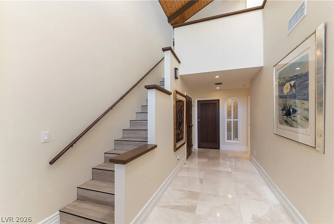 4 bed, 4.5 bath, 2820 sqft, $5,800 — Photo 4