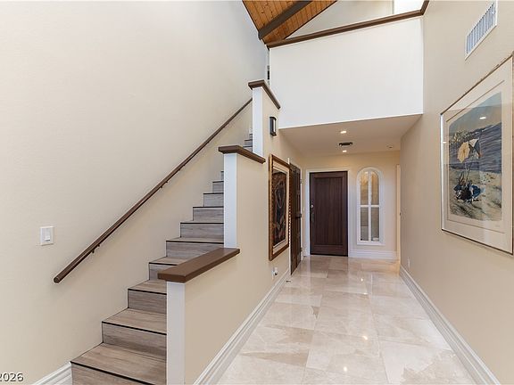 4th image of 2845 Queens Courtyard Dr
