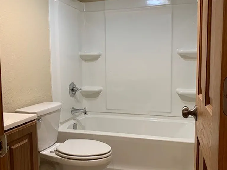 Cedar Pointe Apartments - Thomasville AL — Photo 7