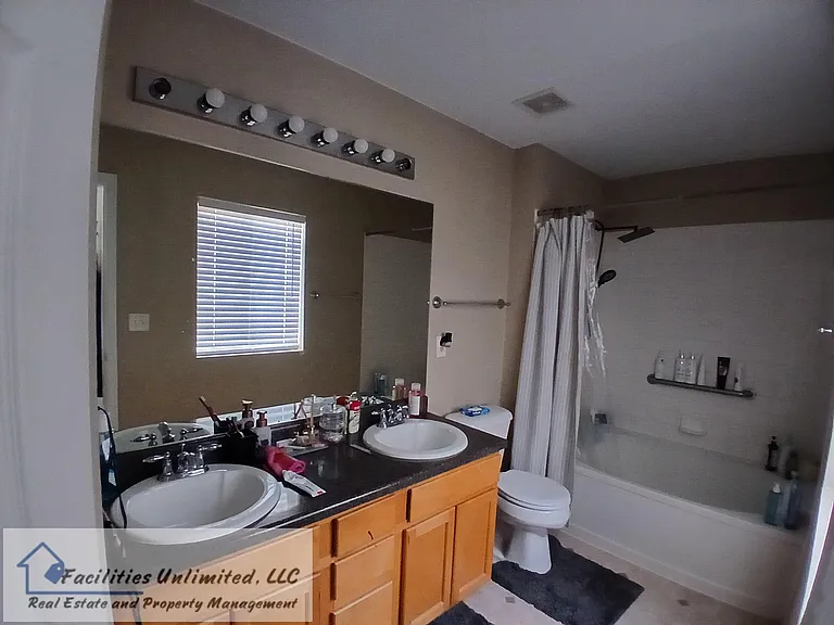 1815 Falcon Ridge Dr — Photo 17