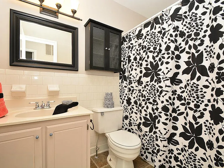 5036 Hilltop Acres Rd — Photo 10