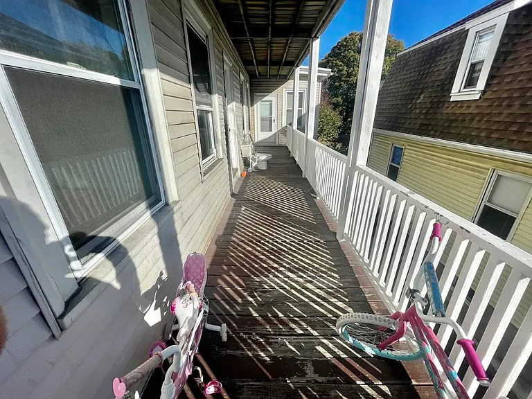 255 Jefferson Ave #2 — Photo 16