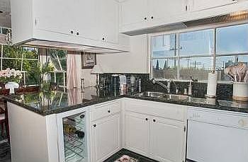 5th image of 11817 Texas Ave APT 1