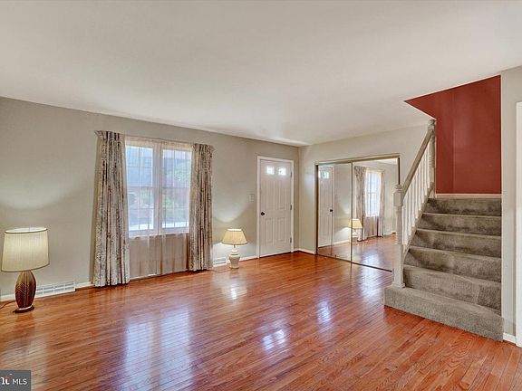 5th image of 1911 Pin Oak Dr #4