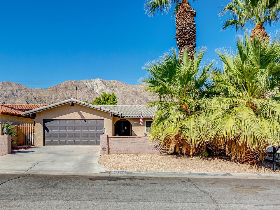 1st image of 52703 Avenida Velasco