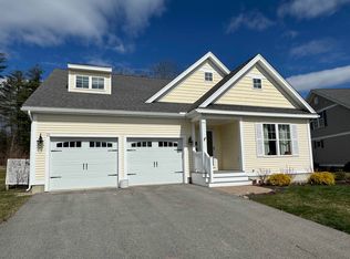 21 Sierra Hill Dr, Dover, NH 03820