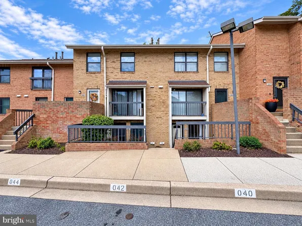 9855 Bristol Square Ln #250, Bethesda, MD 20814