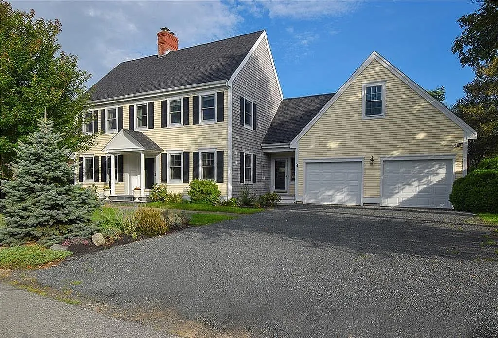 3 bed, 3.0 bath, 2164 sqft, $18,000 — Photo 2