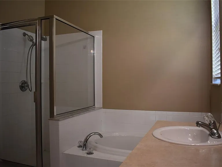 644 Chesney Dr — Photo 12