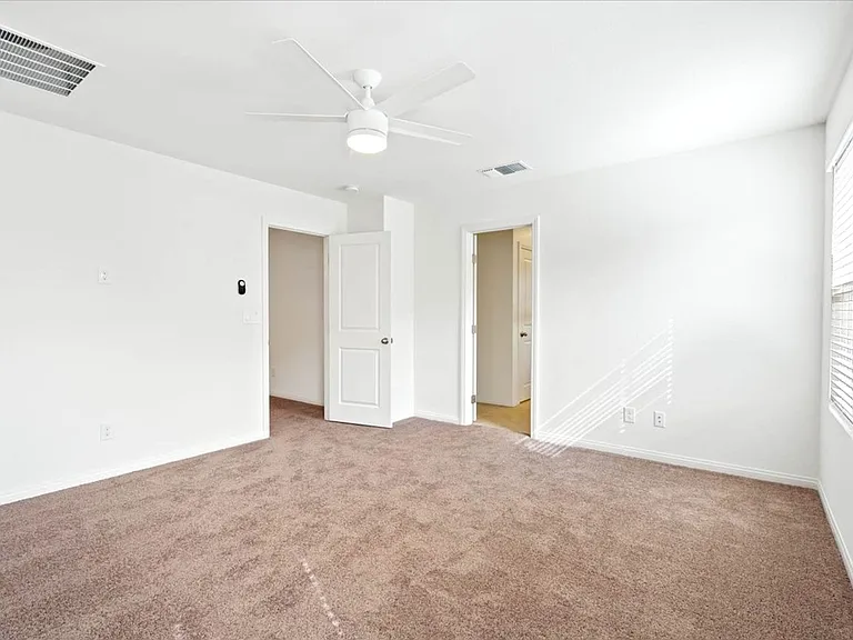 9115 Vesey Ave — Photo 23