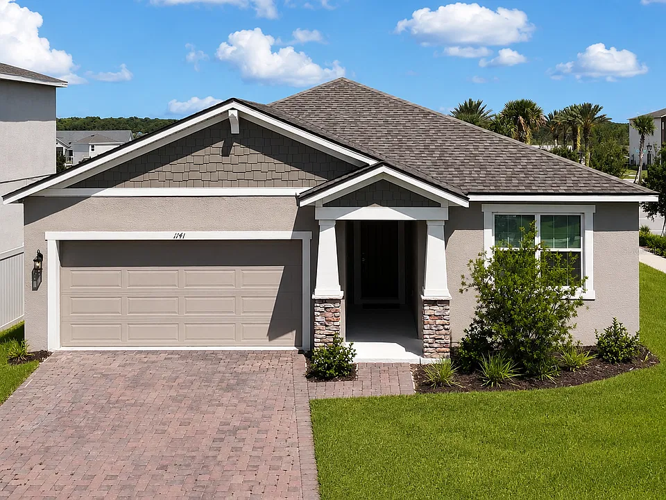 1141 Lakeshore Breeze Pl