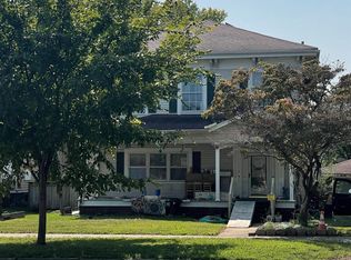 421 W College Ave, Jacksonville, IL 62650