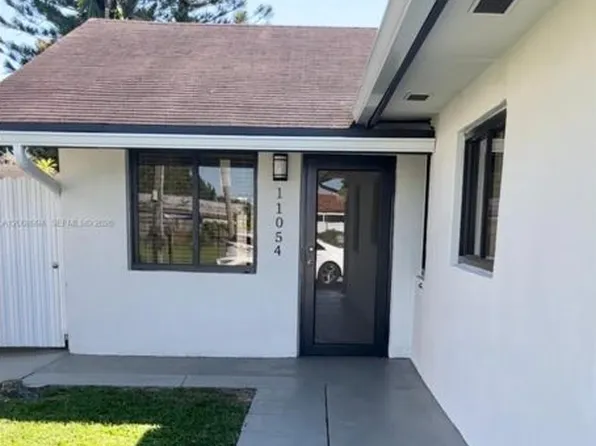 11054 SW 5th St, Miami, FL 33174