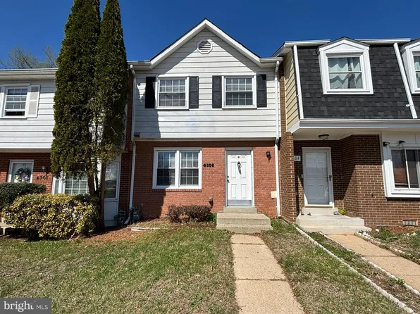 4306 Eileen Ct, Woodbridge, VA 22193