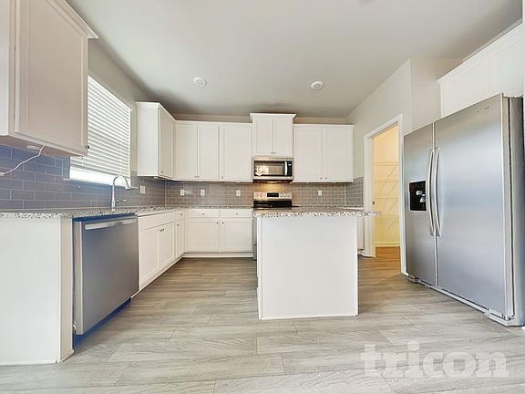 3rd image of 7528 Congregation St
