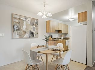 1505 McKercher Dr #4, Saskatoon, SK S7H5J9