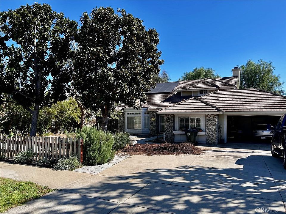 1st image of 13013 Cherokee Rd