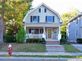 26 Brown Pl, Red Bank, NJ 07701