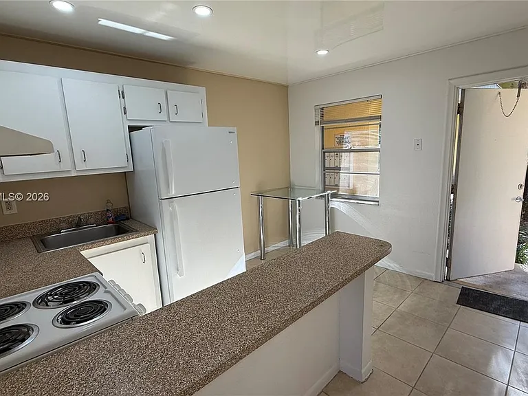 5168 NE 6th Ave #407 — Photo 18