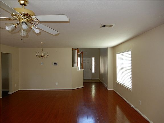 5th image of 10842 Tallow Briar Ln