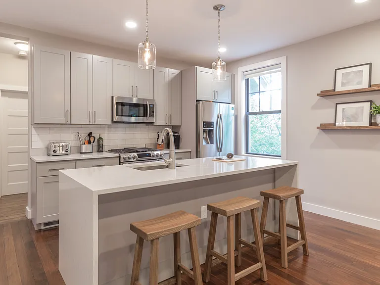 65 Beech Glen St #1 — Photo 3
