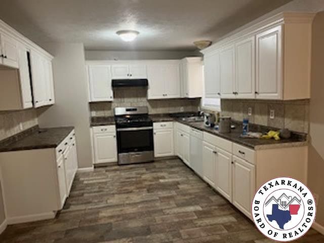 2nd image of 2311 Shady Ln