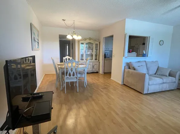 263 Farnham P #263-P, Deerfield Beach, FL 33442