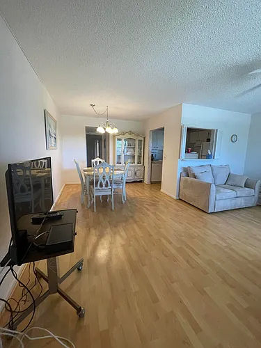 263 Farnham P #263 Photo 1