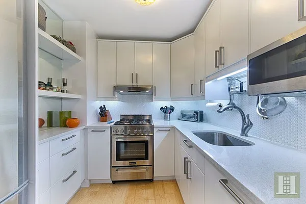 Sold by Halstead Real Estate | media 8