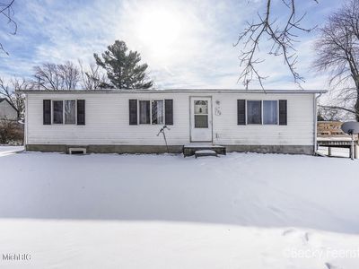 170 W Lake St, Sand Lake, MI, 49343