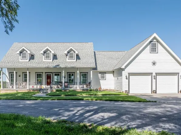 54262 221st St, Glenwood, IA 51534
