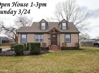 13414 Woodbridge St, Woodbridge, VA 22191