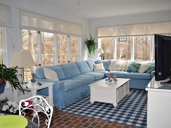 4th image of 5710 Windsong Ln