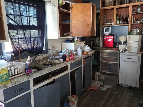 5th image of 641 Eldon Rd