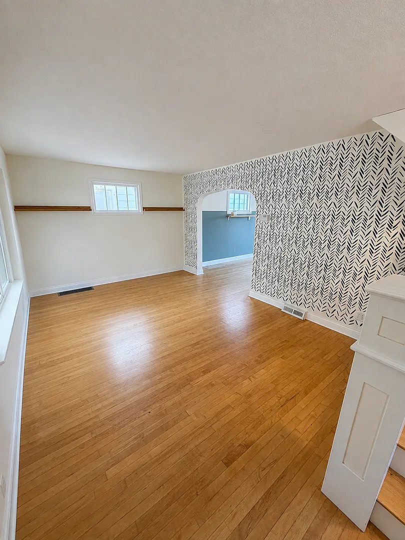 Available September! - 2 Bed 1 Bath Home! — Photo 4