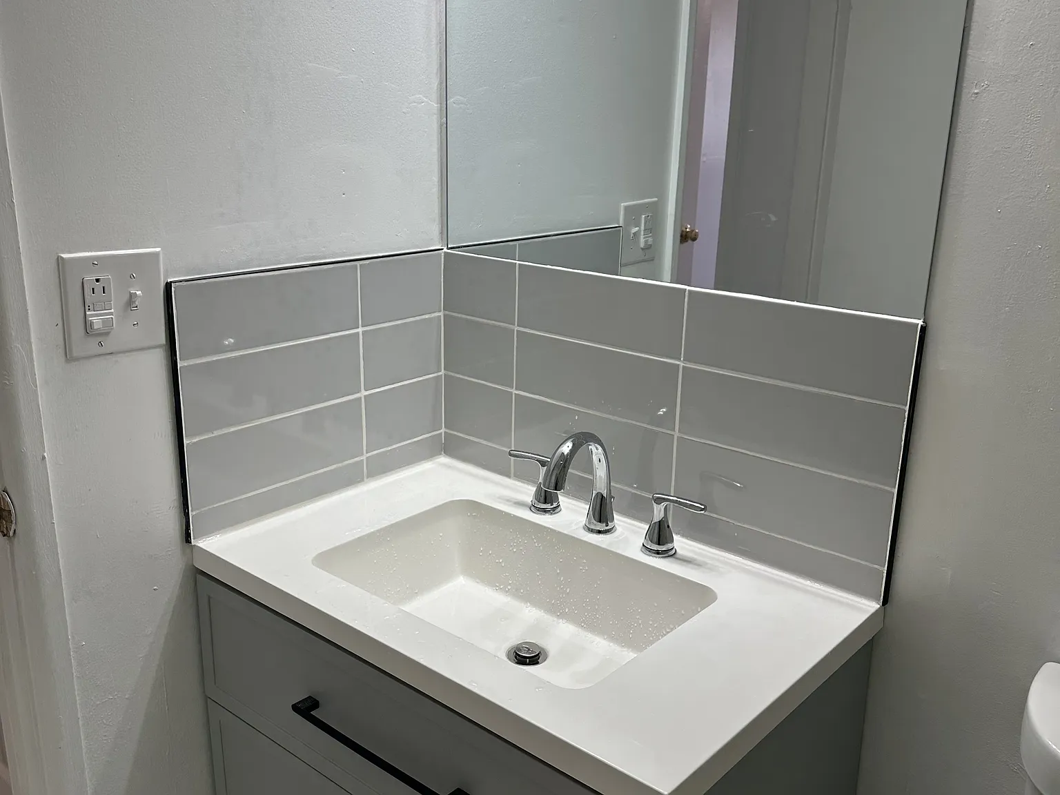 2 bed, 800 sqft, $995 — Photo 2