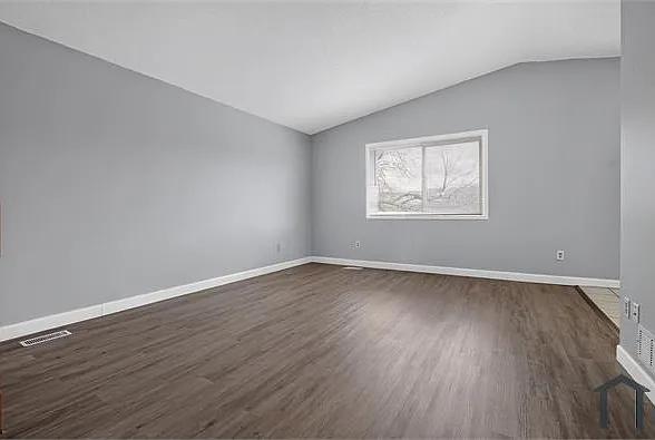 7240 Unity Ave — Photo 2