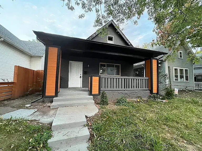 1233 Union St — Photo 1