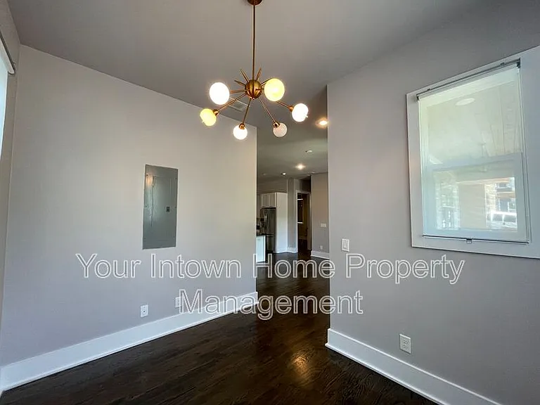 26 Walthall St NE — Photo 9
