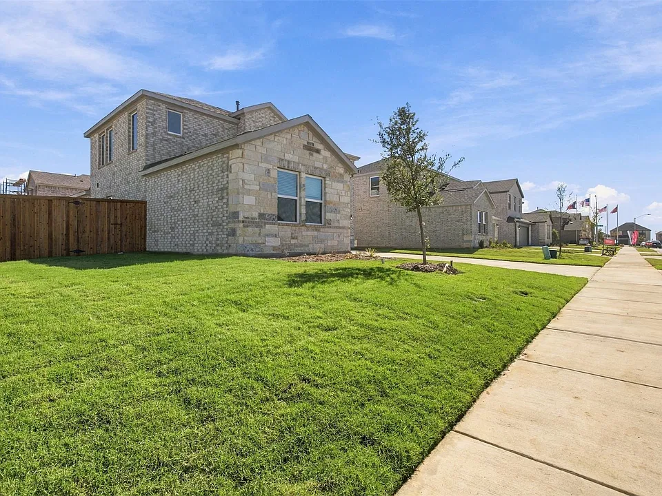 15336 Meso Maya Ln