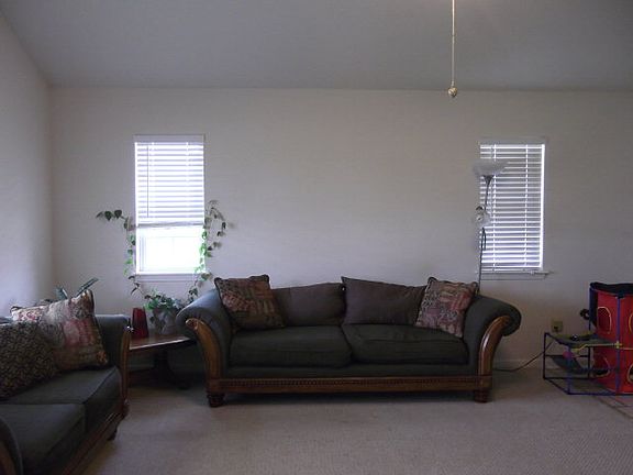 3rd image of 130 Evangeline Dr