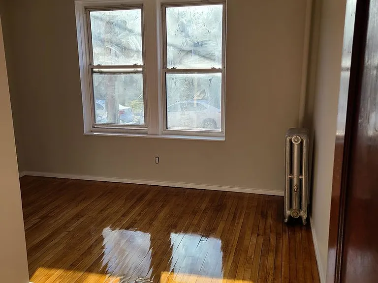 5 Farrington Ave #2B — Photo 2