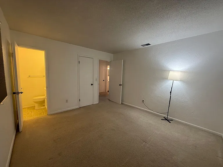 2610 Orange Tree Dr — Photo 18