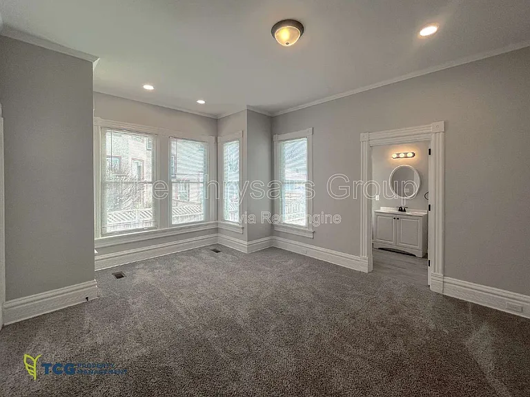 429 Congress St #1 — Photo 10