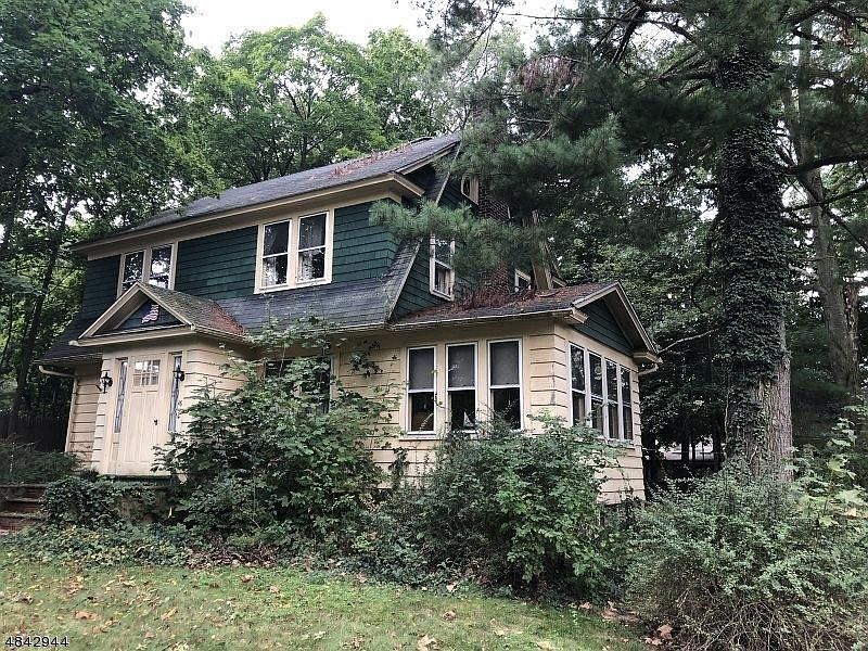 2nd image of 16 Hamilton Rd