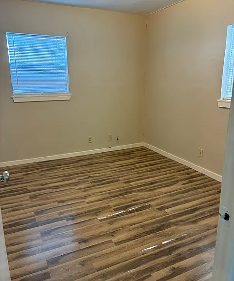 112 W Beech St — Photo 10