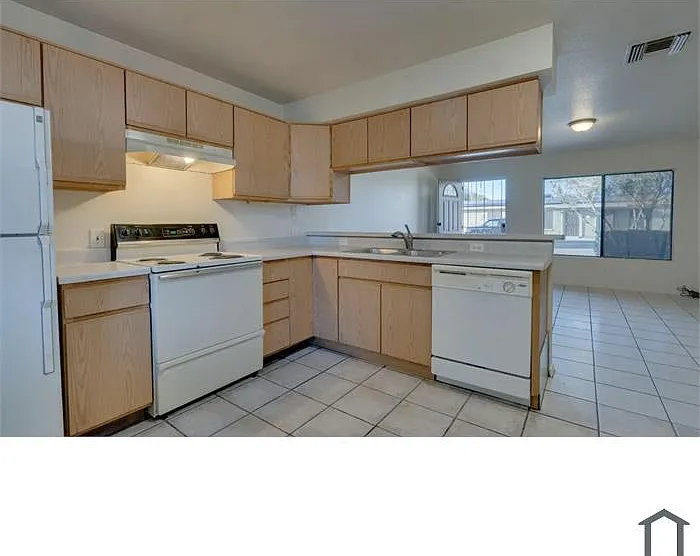 1827 S Jefferson Ave #1 — Photo 1
