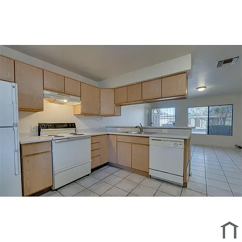 1827 S Jefferson Ave #1 Photo 1