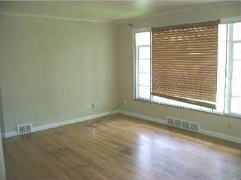 5th image of 30124 Westlawn Dr