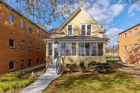 1st image of 1539 Adrian St #1